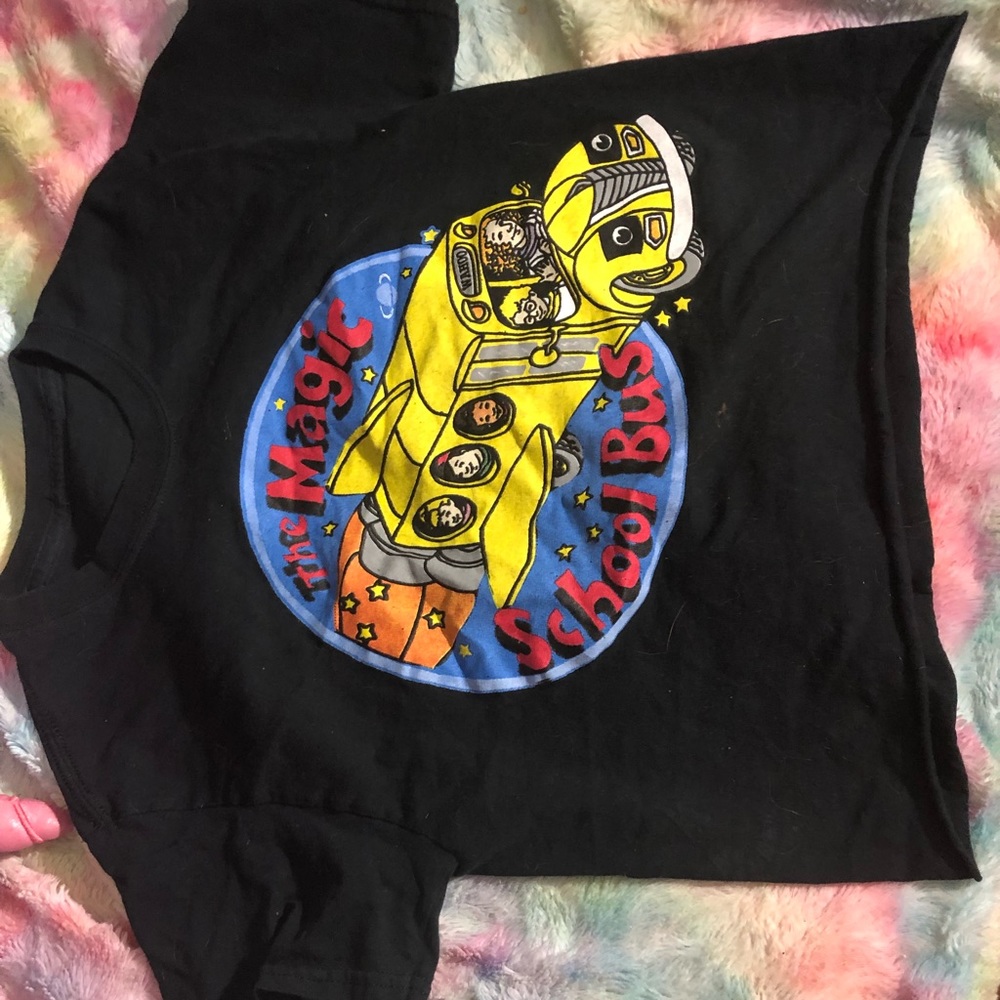 Magic school bus graphic t shirt. No tags